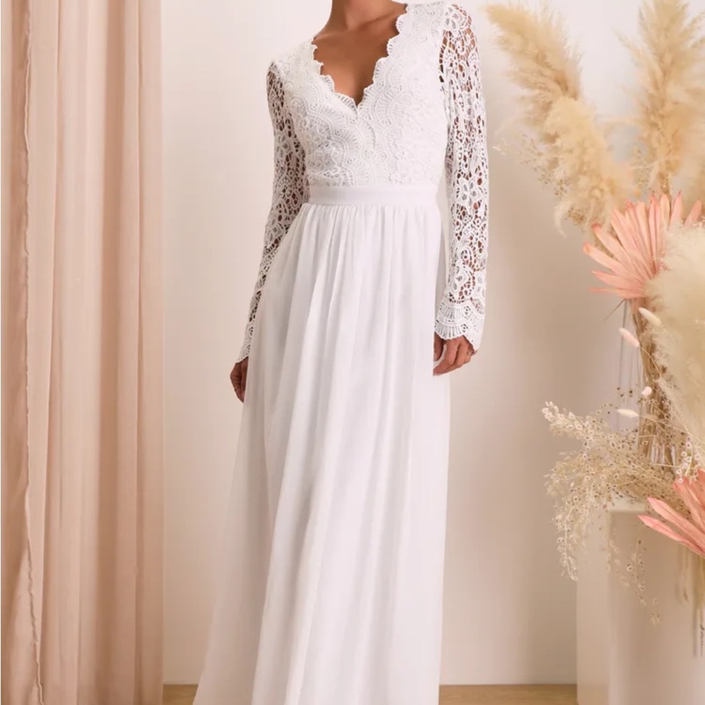 Lulus white lace open back full length dress size Small